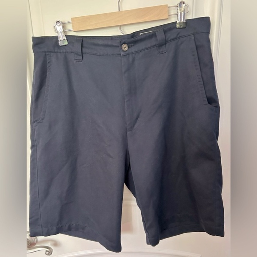 Greg Norman Mens Chino Golf Shorts